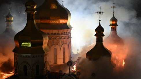 РУСИ О НАПАДУ НА ПРАВОСЛАВНУ СВЕТИЊУ: Амерички патриот погодио Кијевско-печерску лавру