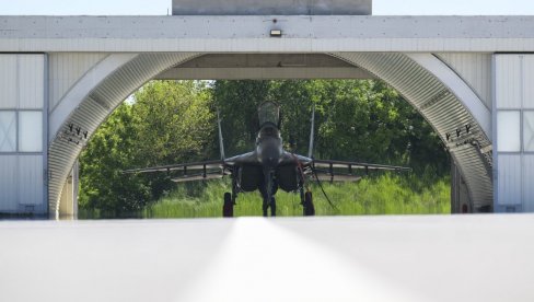 ТЕЖАК УДАРЦ СВЕЗНИКА ЗА КИЈЕВ: Пољска не одустаје, или добијамо технологију дронова или неме МиГ-29