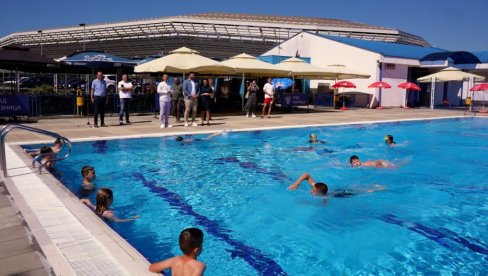 POČELA SEZONA KUPANJA U LOZNICI: Svečano i besplatno na Dan grada (FOTO)