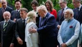 BRIŽIT MAKRON I DONALD TRAMP OPET U CENTRU PAŽNJE: O ovom snimku svi pričaju (VIDEO)