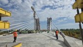 ОВАКО ИЗГЛЕДАЈУ РАДОВИ НА СПАЈАЊУ МОСТА ПРЕКО ДУНАВА: Нови мост код Новог Сада улази у завршну фазу (ФОТО)