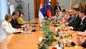 ПОСЕТА ЗНАЧАЈНА ЗБОГ БИЛАТЕРАЛНИХ ОДНОСА ДВЕ ЗЕМЉЕ: Вучић се састао са председником Државног збора Словеније Стевановићем (ФОТО)
