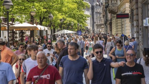 SEPTEMBARSKO LETO NE POPUŠTA: Sunce i 33°C, a evo kada stižu pljuskovi i zahlađenje