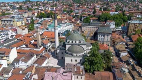 SARAJEVU SAD ČAK SMETA I  RUSKA MUZIKA: Bošnjački institut popustio pod pritiskom rusofobičnih struja u BiH