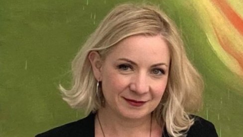FANTASTIČNI SVET PREDANJA: Slikarka Julija Dašić, koja živi i stvara u Francuskoj, objedinjuje tri kulture