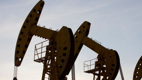RUSIJA POVEĆALA IZVOZ NAFTE U KINU ZA 15%: Peking za sedam meseci platio 38 milijardi dolara