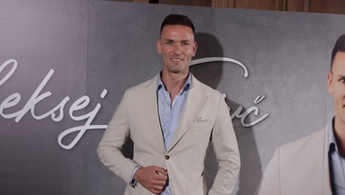 ZAKORAČIO NA ESTRADU: Aleksej Sivč na muzičku scenu stže sa a tri autorske numere (FOTO)