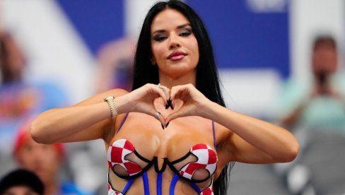 UZDISALA CELA PLANETA! Najpoznatija hrvatska navijačica polugola stigla na Svetsko prvenstvo! (FOTO)