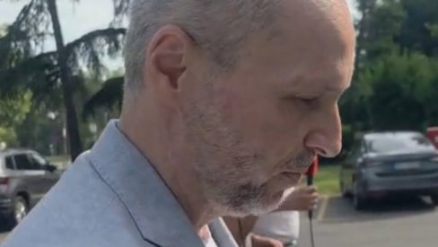 SA LICA MESTA: Olenik glumi heroja na mrežama, a uplašen stigao na informativni razgovor isprepadan svojim lažima o zvučnom topu (FOTO)