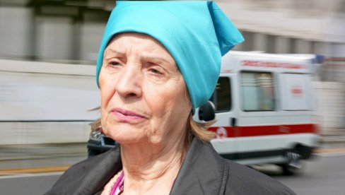 НЕ МОЖЕ ДА ХОДА: Лепа Лукић се срушила у продавници, хитно хоспитализована