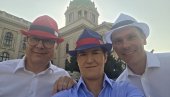 SA ŠEŠIRIMA U BOJI SRBIJE:  Brnabić, Vučević i Mali pozvali građane na skup 27. juna u Beogradu (FOTO)