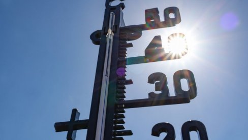НЕМАЧКУ ЧЕКА НАЈТОПЛИЈИ ВИКЕНД ГОДИНЕ: Нећете веровати колико степени се очекује, биће прави пакао