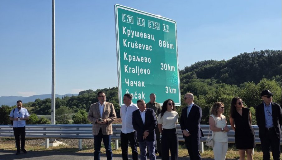 Uživo: Istorijski dan za Srbiju! Vučić na otvaranju deonice auto-puta Adrani–Preljina