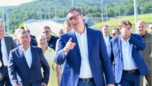ISTORIJSKI DAN ZA SRBIJU: Vučić na otvaranju deonice auto-puta Adrani–Preljina (FOTO/VIDEO)