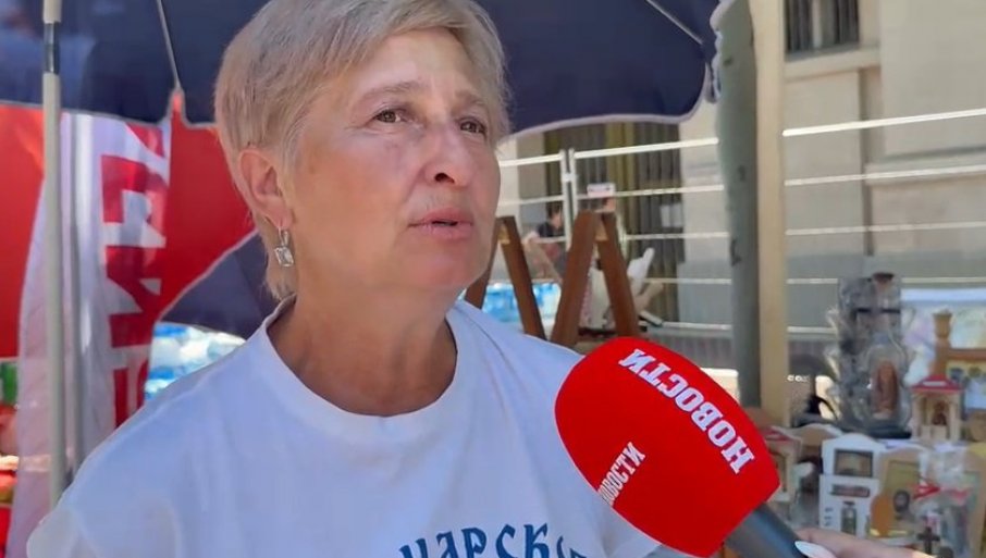 ŽENE PODRŽAVAJU VUČIĆA JER OSEĆAJU SIGURNOST: Kruševljanka oduševila izjavom na skupu "Srbija jedna porodica" (VIDEO)