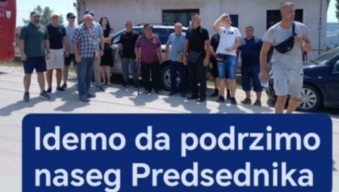 OTAC UBIJENOG MLADIĆA IZ DUBONE UZ VUČIĆA: Miša Todorović stiže na skup u Beogradu (FOTO)