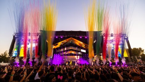PRVI DAN BELGRADE MUSIC WEEK ZAPALIO UŠĆE: Devito sleteo direktno iz svemira, Baka Prase napravio potpuni haos, večeras stižu Dara i Gzuz