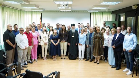 DRŽAVA IZDVOJILA MILIJARDU DINARA ZA ZAŠTIĆENA PODRUČJA Ministarka Pavkov potpisala ugovore sa 39 upravljača ovim prostorima