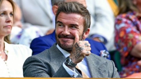 ДЕЈВИД БЕКАМ НА ВИМБЛДОНУ БЕЗ ВИКТОРИЈЕ: Погледајте ко му је правио друштво уместо супруге (ФОТО)