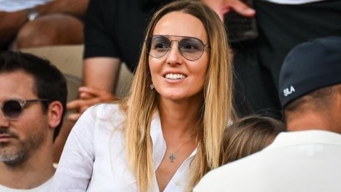 MODNA LEKCIJA JELENE ĐOKOVIĆ: Evo zašto danas svetski mediji pišu samo o njoj (FOTO)