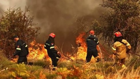 VELIKI POŽAR, STRADALI OTAC I SIN: Vatra zahvatila kuću, užas u Solunu