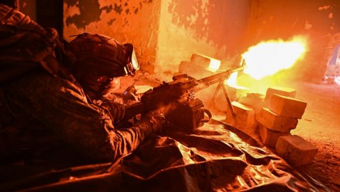 РУСКИ МУЊЕВИТИ ПРОБОЈ У ЗАПОРОШКОЈ ОБЛАСТИ: Пала украјинска тврђава, Руси газе све пред собом, Украјинци у бежанији