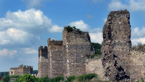 NASTAVAK OBNOVE VAROŠKOG BEDEMA SMEDEREVSKE TVRĐAVE: Radovi vredni 9,9 miliona dinara, biće gotovi do kraja avgusta