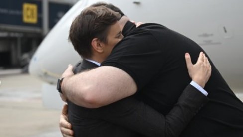 РАДУЈЕМ СЕ КОНФЕРЕНЦИЈИ: Брнабић дочекала Руслана Стефанчука у Београду (ФОТО)
