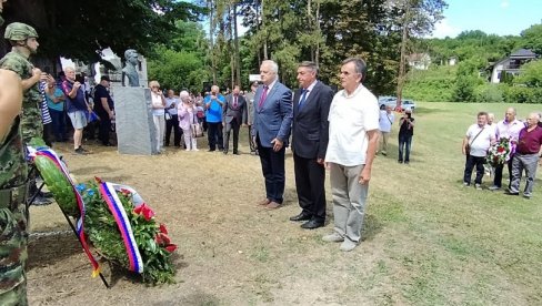 POČAST SLOBODARIMA: U Beloj Crkvi kod Krupnja sećanje na leto 1941. godine (FOTO)