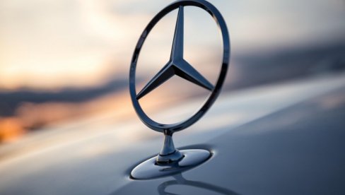 MERCEDES SNIZIO PROGNOZU MARŽE: Akcije pale nakon loših vesti iz Kine