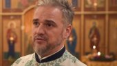 AMERIKA VAPI ZA PRAVOSLAVLJEM Otac Aleksandar Petrović u Čikagu čini čuda, u njegovoj crkvi stranci i muslimani masovno menjaju veru