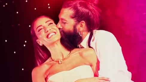 OVO JE MAJKA TAMARE KALINIĆ: Influenserka se šminka, a ona pije na eks (VIDEO)