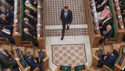 PARLAMENT AL KAIDE, KOJI SLUŠA KOMANDANTA AL KAIDE: Cveta nova sirijska demokratija, održana prva sednica skupštine nakon zbacivanja Asada