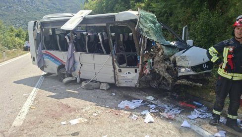 DETE IMA TEŠKE POVREDE GLAVE I GRUDNOG KOŠA: Najnovije informacije o stanju povređenih u saobraćajnoj nesreći u Crnoj Gori