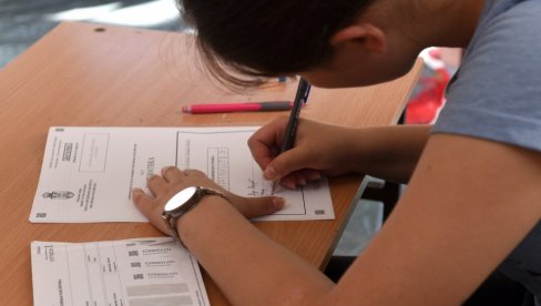 OVE DVE SREDNJE ŠKOLE NAJPOPULARNIJE: Opalo interesovanje za do sada najatraktivniju profesiju