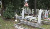 (UZNEMIRUJUĆE) HAOS U BiH: Zbog svinjske glave prekinuto obeležavanje godišnjice muslimanske brigade (FOTO)
