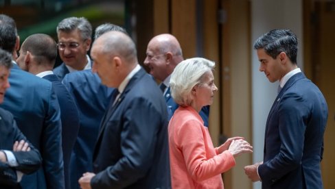 EVROPA U PANICI, NE ZNA KO ĆE PRED PUTINA: Dva imena u igri za pregovore o Ukrajini, Ursula fon der Lajen u drugom planu?