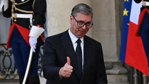 VUČIĆ U JELISEJSKOJ PALATI: Predsednik prisustvuje večeri za svetske lidere koju je priredio Makron