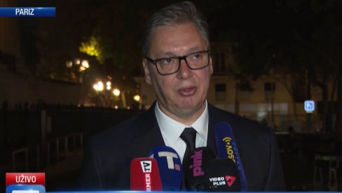 ВУЧИЋ СЕ ОБРАЋА НАЦИЈИ ИЗ ПАРИЗА: Захвалан сам Макрону