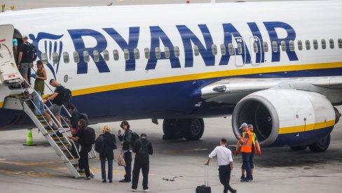 EVO ŠTA JE PRETHODILO DRAMI SA SRBINOM U AVIONU "RAJANERA": Stručnjak otkrio mogući uzrok, oglasio se i advokat (FOTO)