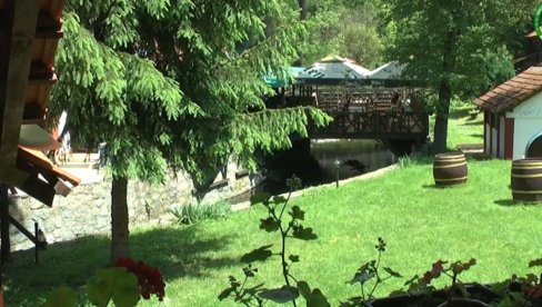 SKRIVENA SRPSKA BANJA U KOJOJ SU SE LEČILI KRALJEVI: Voda joj je među najboljima u Evropi