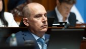 LONČAR ODJEDNOM SASUO SVE U LICE: Lekovi drastično jeftiniji, a lekarima koji šalju kod privatnika poručio - Šta glumite, taksi službu?!