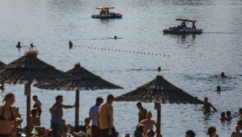 ЛЕТОВАЊЕ У СРБИЈИ: Језера која опуштају тело и ум од модерног начина живота - Одмор за памћење!
