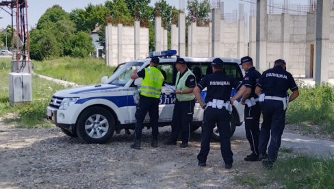 ИЗ САОБРАЋАЈА ИСКЉУЧЕН 121 ВОЗАЧ, А ЊИХ 12 ЗАДРЖАНО НА ТРЕЖЊЕЊУ: Полиција у Јужнобачком окуругу за викенд имала пуне руке посла