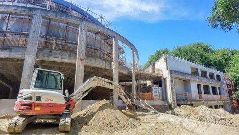 OD BETONSKOG KOSTURA DO DOMA NAUKE: Posle 33 godine Jevremovac dobija Vizitorski centar Josif Pančić