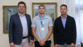 НИКО КАО ЖАРКО: У Градсњкој кући у Шапцу одржан пријем за шампиона Светског купа у кајаку