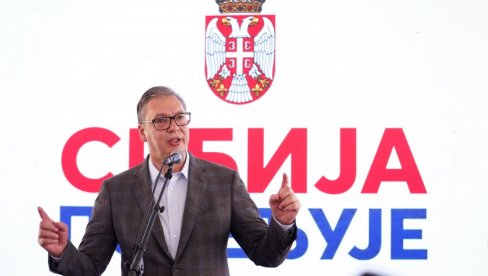 НОВАЦ ЗА СВЕ ГРАЂАНЕ ОД 1. СЕПТЕМБРА Вучић: Позив на дијалог стално је отворен, напредњаци се залажу за уједињену Србију