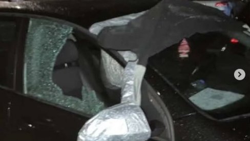 АПОКАЛИПТИЧНИ ПРИЗОРИ У СМЕДЕРЕВУ: Град под водом, кров пао са зграде, аутомобили уништени (ВИДЕО)