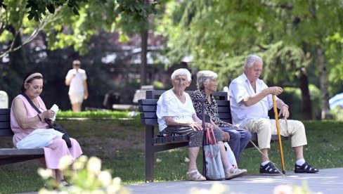 OD JUTROS STIGLO 8.000 PRIJAVA ZA VAUČERE ZA ODMOR Ogromno interesovanje građana: Podela svih 30.000 očekuje se u rekordnom roku