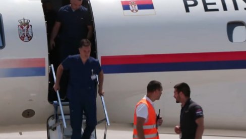 МАЛИ ДАНИЛО (10) ИЗАШАО ИЗ КОМЕ: Авион Владе Србије данас лети по њега, чудо после несреће код Котора